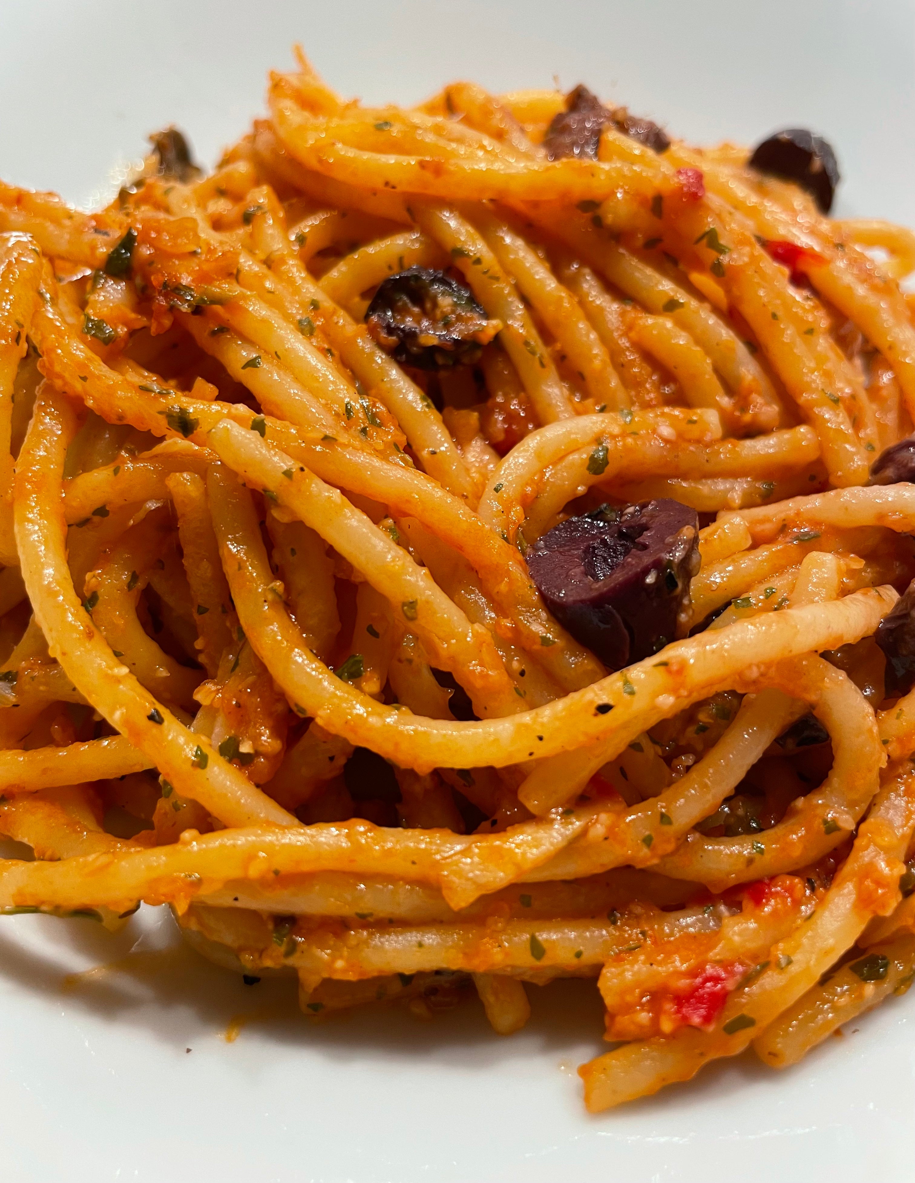 Spaghetti alla Puttanesca mit Soulsa Pastasaucen