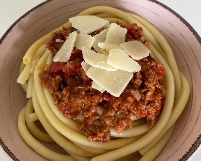 Pasta Rezept: Vegetarische Bolognese mit Vesuviana-Tomatensauce